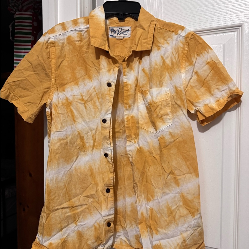 Aeropostale Men's Yellow Tie-Dye Shirt